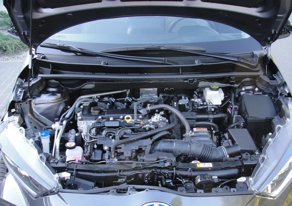 Toyota Yaris cena 54800 przebieg: 8000, rok produkcji 2023 z Bierutów małe 277